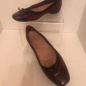 Womens Clarks Maroon Leather Shoes 8M